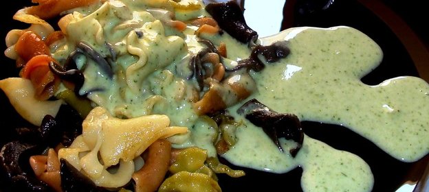 паста с соусом из шпината