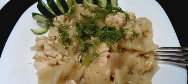 Макароны с фаршем в мультиварке