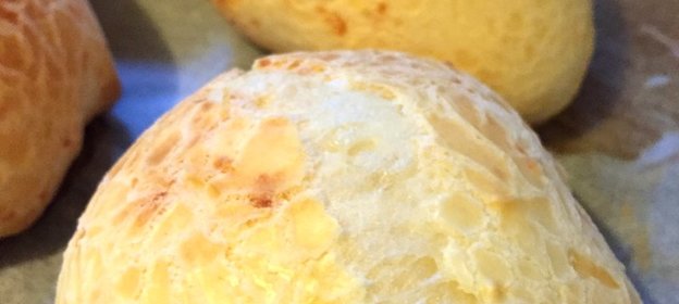 Бразильский безглютеновый сырный хлеб Пао ди кейжу