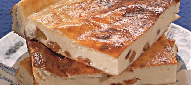 Творожная запеканка с изюмом