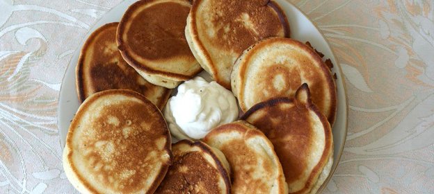 Оладьи на кефире с корицей