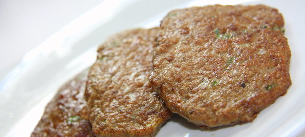 Оладьи из куриных потрошков с норвежским сыром