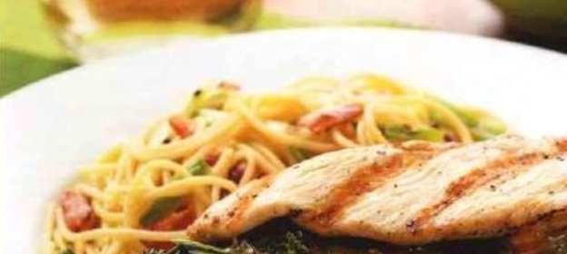 Морской гребешок отварной с соусом