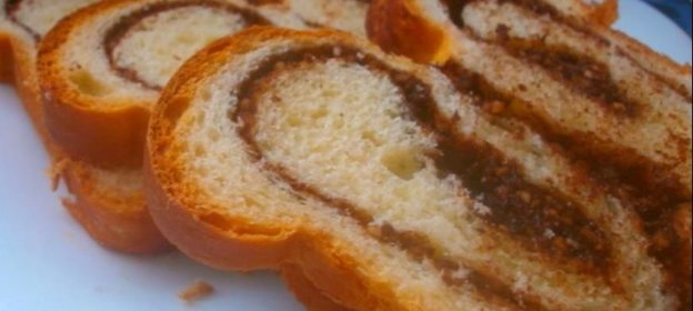 КозунаКозунак (румынский сладкий пирог или хлеб)