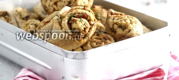 Пряный хлеб с помидорами