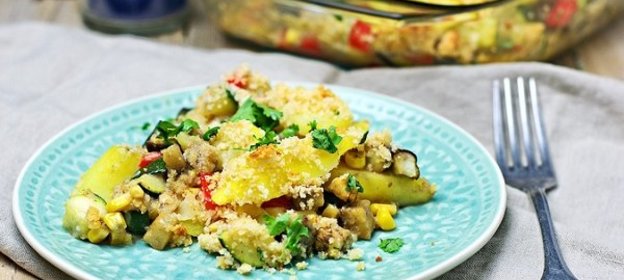 Картофельная запеканка с овощами в духовке