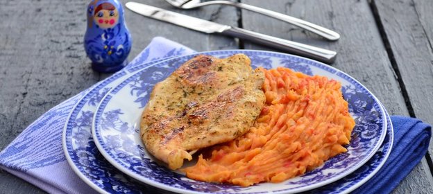 Макароны с мясным соусом и яйцом «Пашот» рецепт Юлии Высоцкой