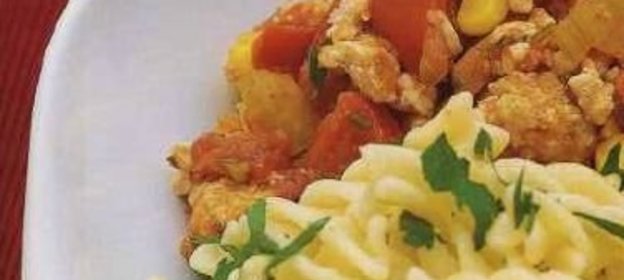 Паста с томатно-мясным соусом