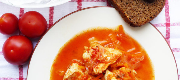 Томатный соус с курицей