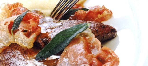 Пивные оладьи с беконом и сыром