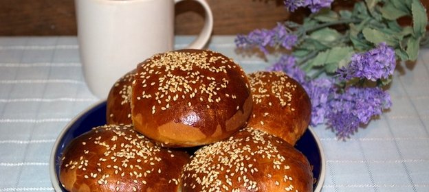 Булочки с мясом в духовке