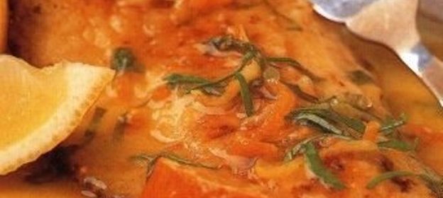 Куриный салат в хлебных стаканчиках