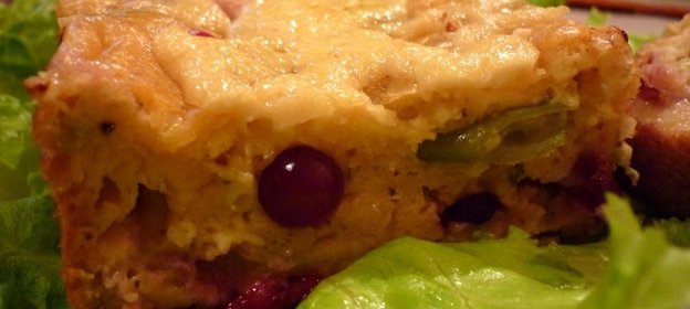 Сырный кекс с клюквой и зелёной фасолью (декретные рецептики №6)