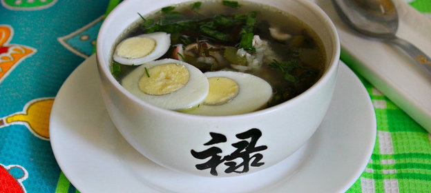 Суп с морской капустой, рисом и кальмарами