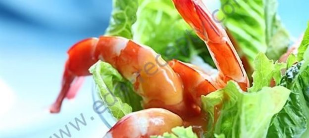 Салат морской коктейль из морепродуктов