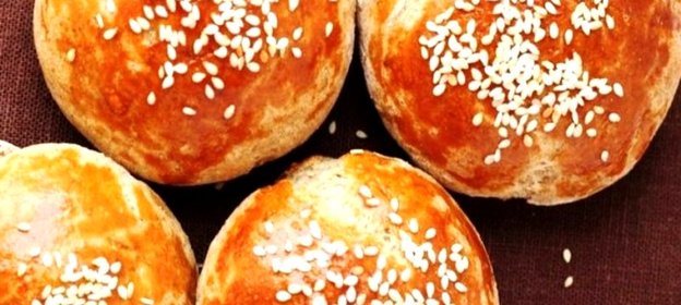 Ржаные булочки с луком