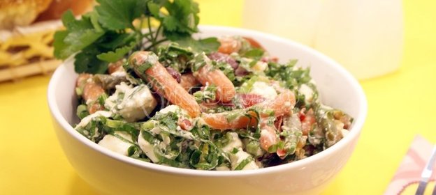 Салат из черемши с мини-овощами