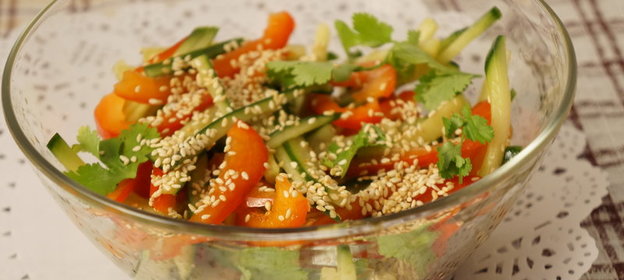 Тайский огуречный салат