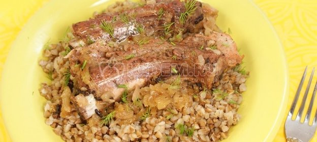 Соус со свежими огурцами и зеленью