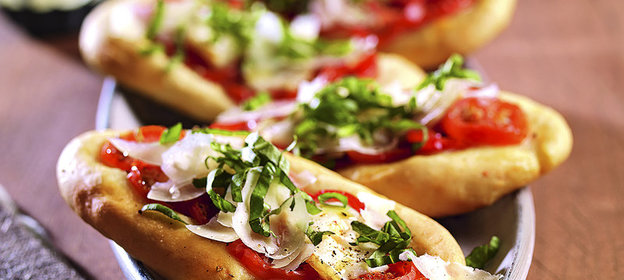 Пицца с томатами