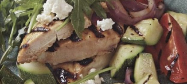 Салат с курицей и руколой (аругулой)