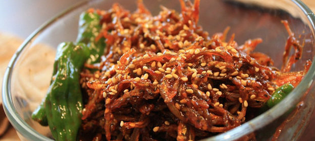 Жареные анчоусы по-корейски