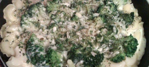Запеканка из макарон и брокколи
