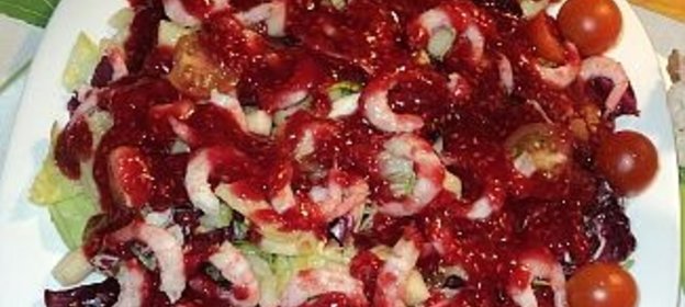 Салат с креветками и малиновым соусом Хочу в Канаду!