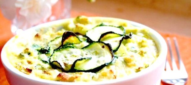 Запеканка из кабачков с сосисками