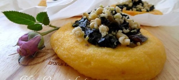 МИНИ ПИЦЦА ИЗ КУКУРУЗНОЙ МУКИ С Мангольд