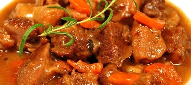 Говядина, тушеная в мультиварке