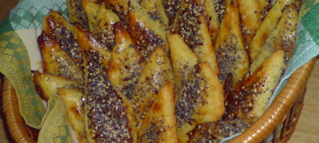 Печенье сырное с кунжутом,маком и льняными семечками