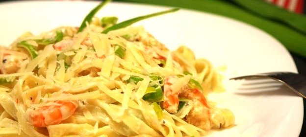 Паста с креветками в сливочном соусе