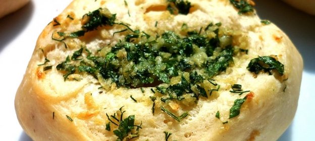 Чесночная булочка