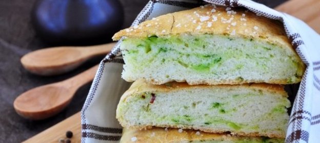 Фоккача с водорослями по-венециански