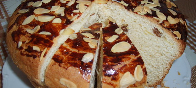 Традиционный пасхальный хлеб-MAZANEC