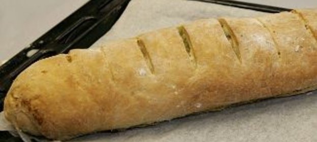 Итальянский батон с моцареллой