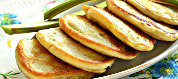 Оладьи из ревеня