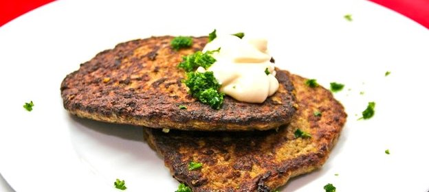 Печеночные оладьи с морковью