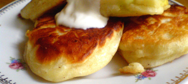 Яблочные оладьи