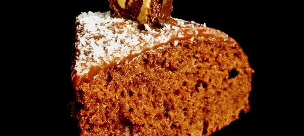 Шоколадно-кокосовый торт (постный вариант,без яиц и масла,серия Гости на пороге)