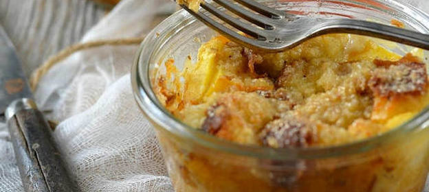 Булочка с персиком