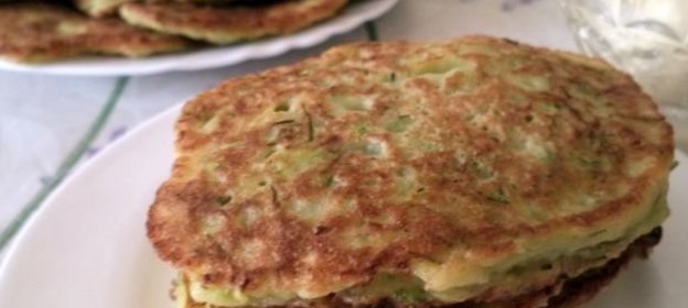 Закусочные оладьи кабачковые
