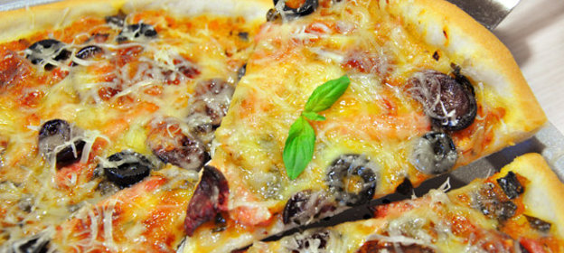 Пицца «Ассорти» + соус для пиццы