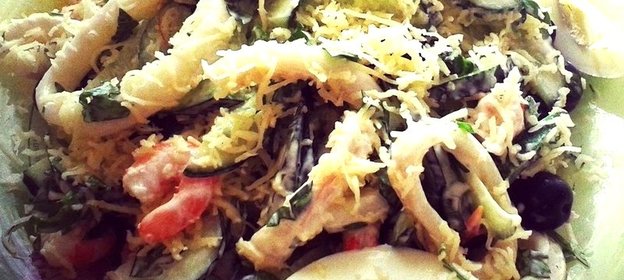 Салат морской с сыром и зеленью