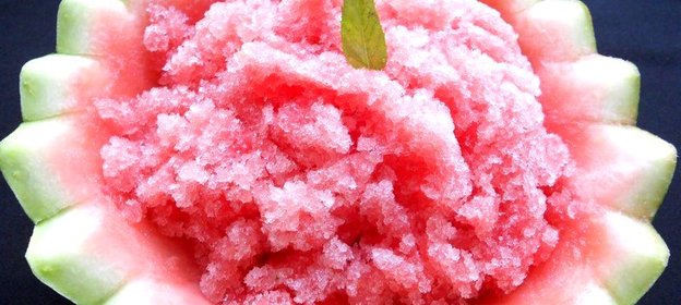 Сорбе из арбуза с жасминовым чаем