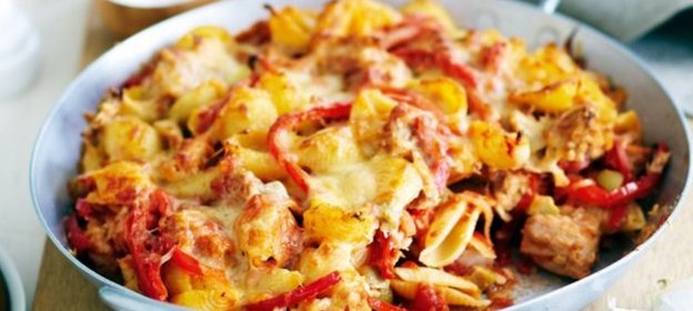 Испанская запеченная паста с тунцом