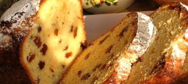 Сметанный кекс с изюмом