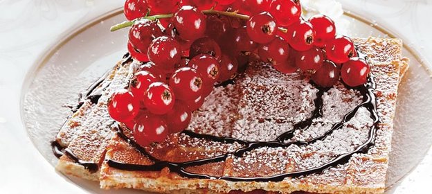 Бельгийский завтрак (домашние вафли и горячий шоколад)