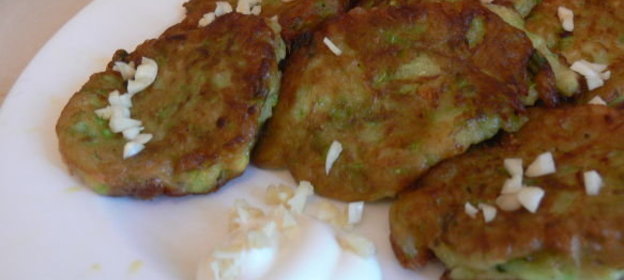 Лапша черная по-японски